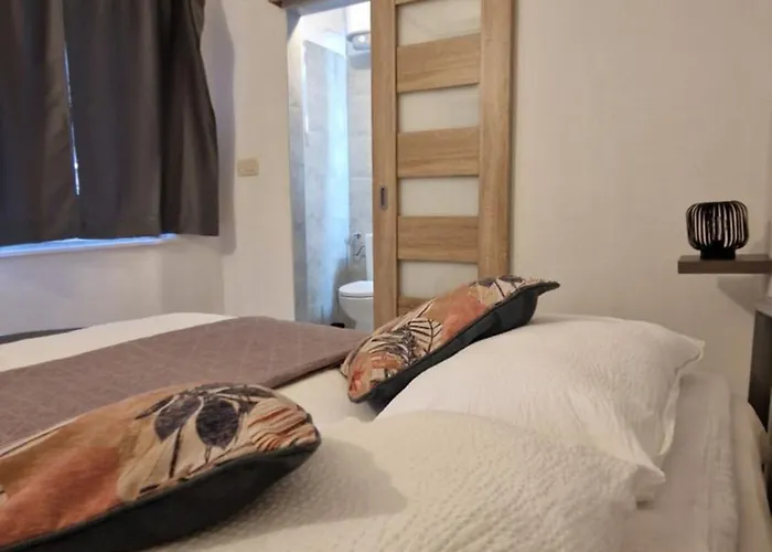 Dobric Apartman Kaštel Štafilić